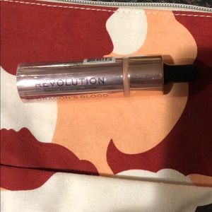 Revolution liquid highlighter